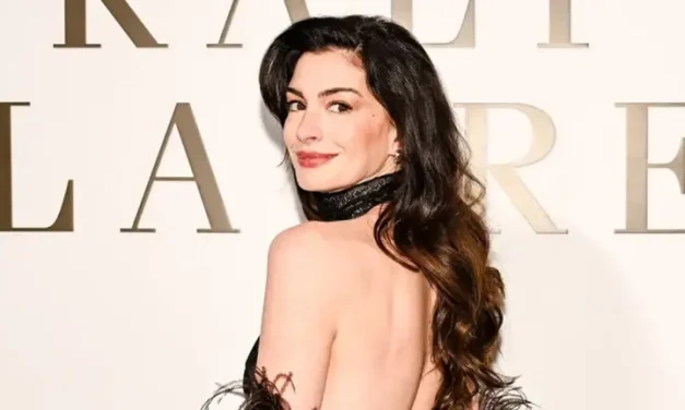 People Sebut Anne Hathaway Wanita Tercantik Dunia 2026
