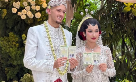 Resmi Menikah, Mahar Unik Jennifer Coppen Jadi Topik Hangat