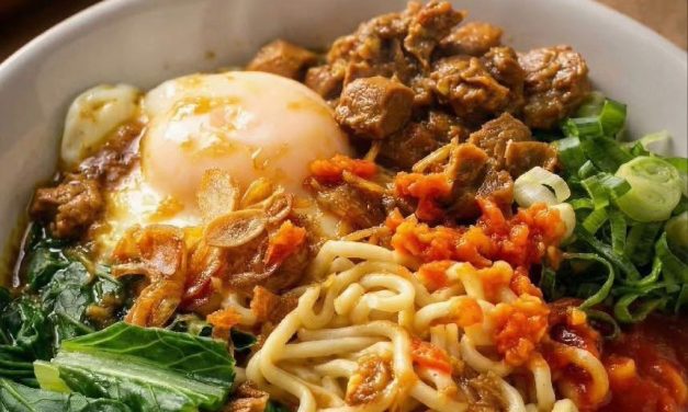 Bak Mie: Kuliner Sederhana, Cita Rasa Gurih & Menggugah Selera