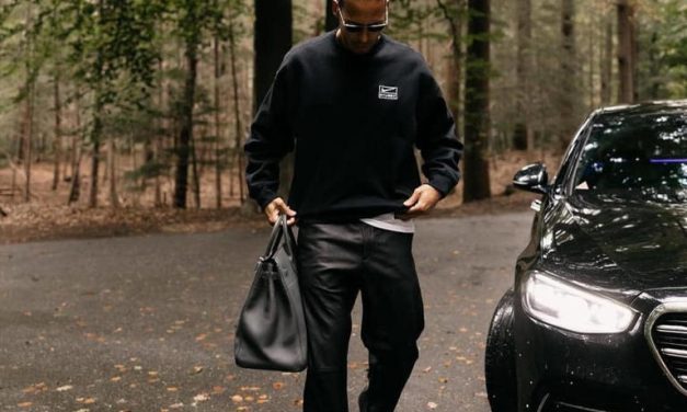 Gaya Stylish Virgil Van Dijk, Inspirasi Outfit Pria Anti Ribet