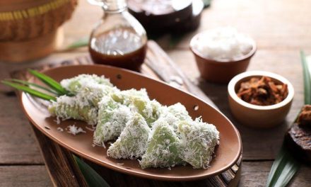 Manis Dan Legit! Lupis Jadi Kuliner Tradisional Yang Bikin Nagih