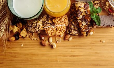 Wajib Tahu! Snack Bar Pilihan Sarapan Yang Kurang Tepat