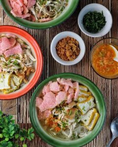 Hangat Dan Mengenyangkan! Mie Sop Kampung Kuliner Favorit