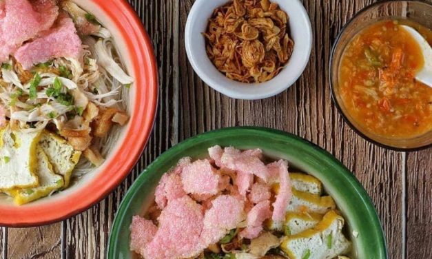 Hangat Dan Mengenyangkan! Mie Sop Kampung Kuliner Favorit