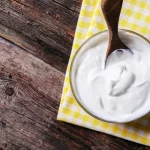 100 Kalori! Plain Yoghurt Camilan Malam Tanpa Takut Gemuk